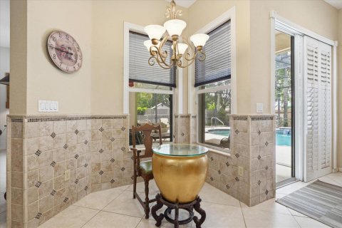 House in Vero Beach, Florida 5 bedrooms, 247.58 sq.m. № 2249899 - photo 10