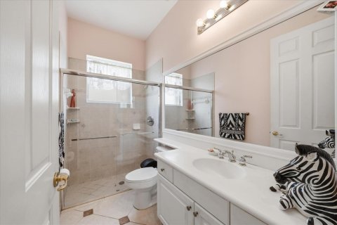 House in Vero Beach, Florida 5 bedrooms, 247.58 sq.m. № 2249899 - photo 23