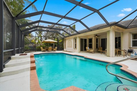 House in Vero Beach, Florida 5 bedrooms, 247.58 sq.m. № 2249899 - photo 30
