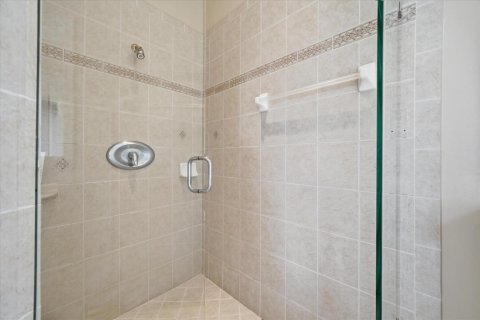 House in Vero Beach, Florida 5 bedrooms, 247.58 sq.m. № 2249899 - photo 21
