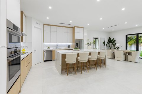 House in Cutler Bay, Florida 5 bedrooms № 2010541 - photo 6