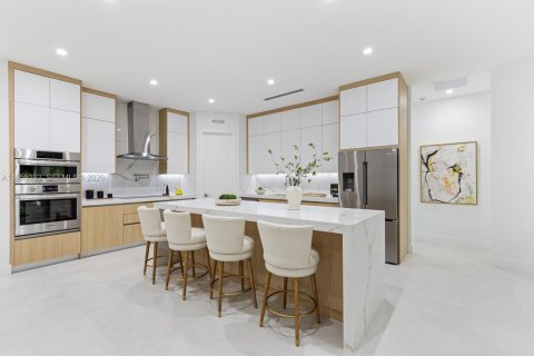 House in Cutler Bay, Florida 5 bedrooms № 2010541 - photo 7