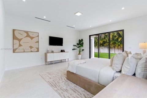 House in Cutler Bay, Florida 5 bedrooms № 2010541 - photo 14