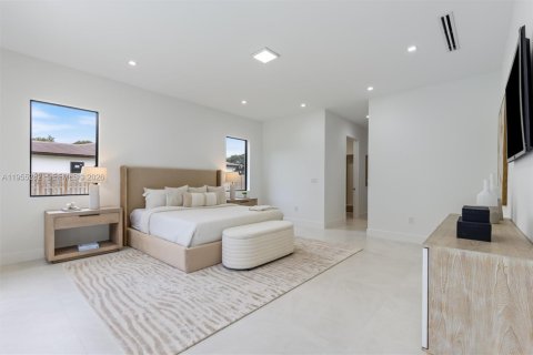 House in Cutler Bay, Florida 5 bedrooms № 2010541 - photo 13