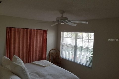 Снять в аренду виллу или дом в Порт-Шарлотт, Флорида 3 комнаты, 176.51м2, № 1719143 - фото 9