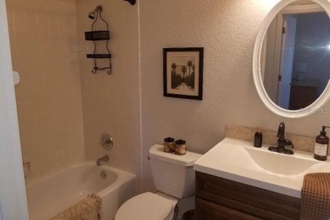 Снять в аренду виллу или дом в Порт-Шарлотт, Флорида 3 комнаты, 176.51м2, № 1719143 - фото 16