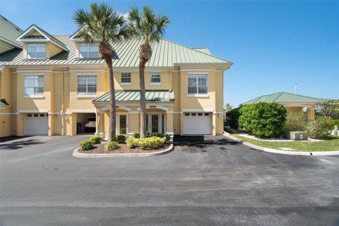 Touwnhouse à louer à Apollo Beach, Floride: 3 chambres, 218.32 m2 № 2165982 - photo 4