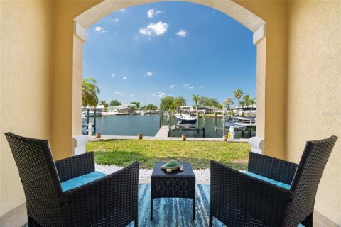 Touwnhouse à louer à Apollo Beach, Floride: 3 chambres, 218.32 m2 № 2165982 - photo 13