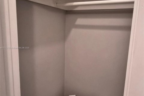 Condominio en alquiler en Aventura, Florida, 1 dormitorio, 71.35 m2 № 1928142 - foto 24