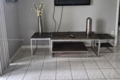 Condominio en alquiler en Aventura, Florida, 1 dormitorio, 71.35 m2 № 1928142 - foto 6