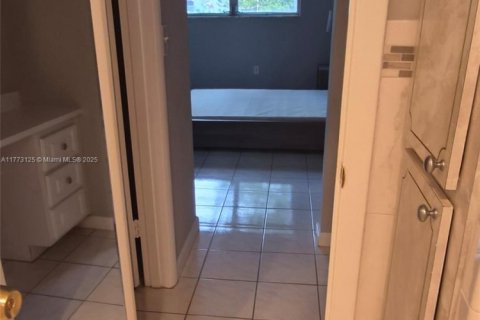 Condominio en alquiler en Aventura, Florida, 1 dormitorio, 71.35 m2 № 1928142 - foto 17