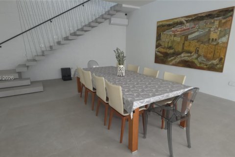 Casa en venta en Dania Beach, Florida, 6 dormitorios, 386.29 m2 № 2002081 - foto 5