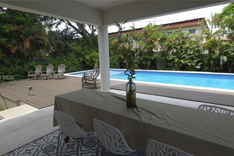 Casa en venta en Dania Beach, Florida, 6 dormitorios, 386.29 m2 № 2002081 - foto 24
