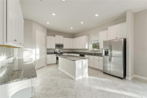 Casa en venta en Wesley Chapel, Florida, 5 dormitorios, 275.36 m2 № 2388311 - foto 15