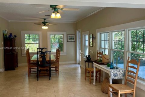 Casa en venta en Homestead, Florida, 6 dormitorios, 365.66 m2 № 2033112 - foto 12