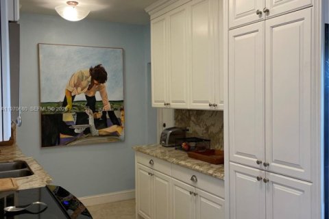 Casa en venta en Homestead, Florida, 6 dormitorios, 365.66 m2 № 2033112 - foto 17