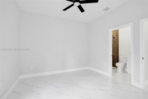 House in Fort Lauderdale, Florida 4 bedrooms, 199.74 sq.m. № 2394521 - photo 12