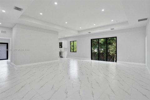 House in Fort Lauderdale, Florida 4 bedrooms, 199.74 sq.m. № 2394521 - photo 3