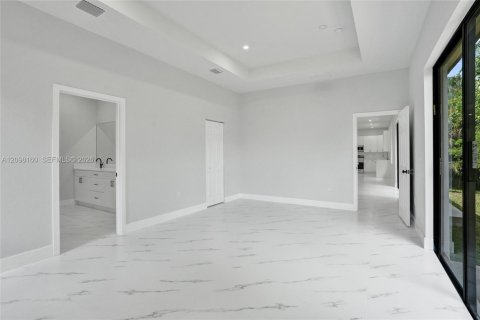 House in Fort Lauderdale, Florida 4 bedrooms, 199.74 sq.m. № 2394521 - photo 8