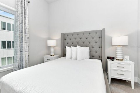 Condominio en alquiler en Four Corners, Florida, 5 dormitorios, 244.33 m2 № 1789976 - foto 6