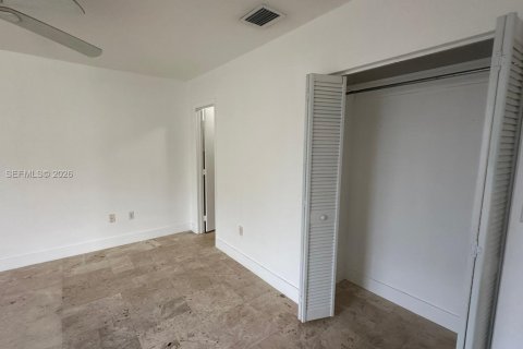 Casa en alquiler en Hollywood, Florida, 1 dormitorio, 195.47 m2 № 1995560 - foto 8