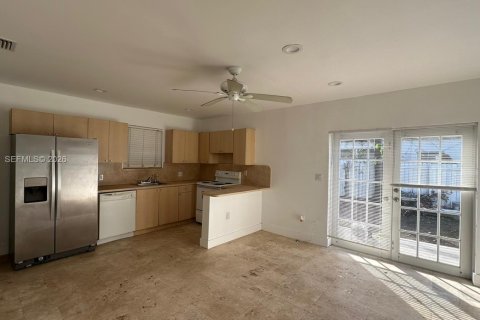 Casa en alquiler en Hollywood, Florida, 1 dormitorio, 195.47 m2 № 1995560 - foto 6