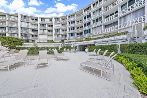 Condominio en alquiler en Palm Beach, Florida, 2 dormitorios, 116.13 m2 № 2249324 - foto 16