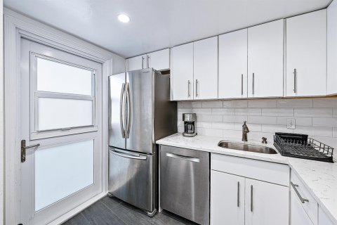 Condominio en alquiler en Palm Beach, Florida, 2 dormitorios, 116.13 m2 № 2249324 - foto 5