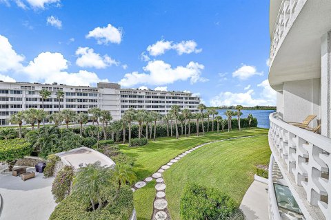 Condominio en alquiler en Palm Beach, Florida, 2 dormitorios, 116.13 m2 № 2249324 - foto 14