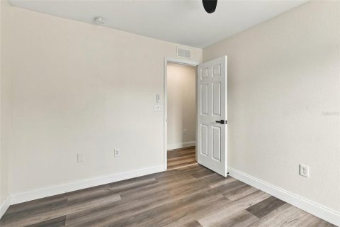 Villa ou maison à louer à Port Charlotte, Floride: 3 chambres, 147.06 m2 № 2413686 - photo 9
