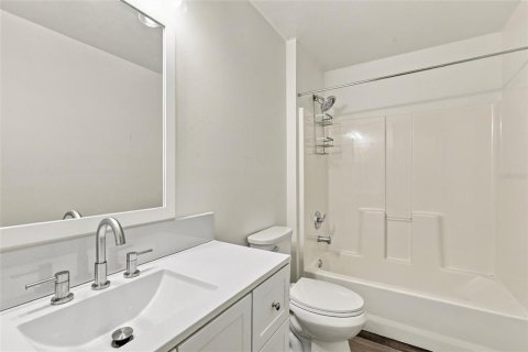 Villa ou maison à louer à Port Charlotte, Floride: 3 chambres, 147.06 m2 № 2413686 - photo 10