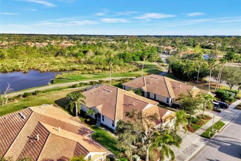 House in North Port, Florida 2 bedrooms, 139.73 sq.m. № 1555344 - photo 5