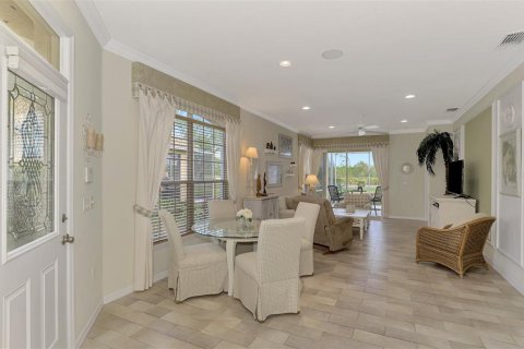 House in North Port, Florida 2 bedrooms, 139.73 sq.m. № 1555344 - photo 11
