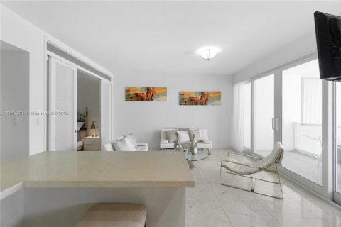 Copropriété à louer à Miami Beach, Floride: 2 chambres, 83.61 m2 № 1961405 - photo 7