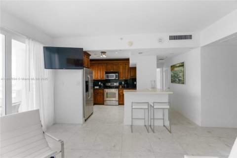 Copropriété à louer à Miami Beach, Floride: 2 chambres, 83.61 m2 № 1961405 - photo 6