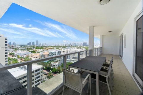 Condo à Miami Beach, Floride, 2 chambres  № 1961405