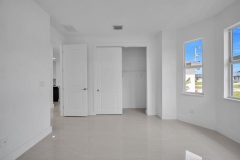 Villa ou maison à vendre à Lehigh Acres, Floride: 3 chambres, 145.86 m2 № 2345190 - photo 8