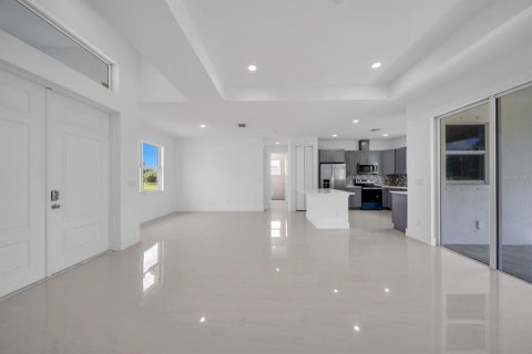 Villa ou maison à vendre à Lehigh Acres, Floride: 3 chambres, 145.86 m2 № 2345190 - photo 24