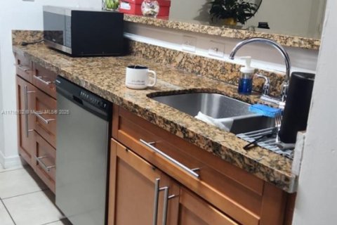 Condominio en venta en Miami, Florida, 2 dormitorios, 101.54 m2 № 1985446 - foto 5