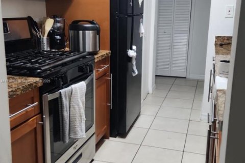 Condominio en venta en Miami, Florida, 2 dormitorios, 101.54 m2 № 1985446 - foto 4