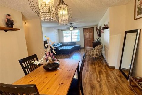 Villa ou maison à vendre à Port Richey, Floride: 2 chambres, 91.04 m2 № 2232337 - photo 7