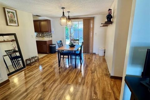 Villa ou maison à vendre à Port Richey, Floride: 2 chambres, 91.04 m2 № 2232337 - photo 6