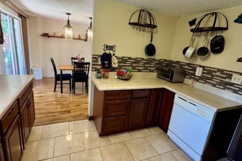 Villa ou maison à vendre à Port Richey, Floride: 2 chambres, 91.04 m2 № 2232337 - photo 13