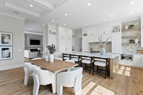 House in Tampa, Florida 5 bedrooms, 498.7 sq.m. № 886335 - photo 13