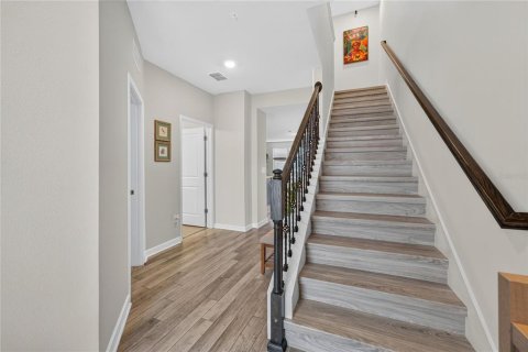 Touwnhouse à vendre à Orlando, Floride: 4 chambres, 168.06 m2 № 2437358 - photo 7