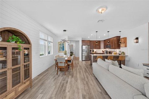 Touwnhouse à vendre à Orlando, Floride: 4 chambres, 168.06 m2 № 2437358 - photo 28