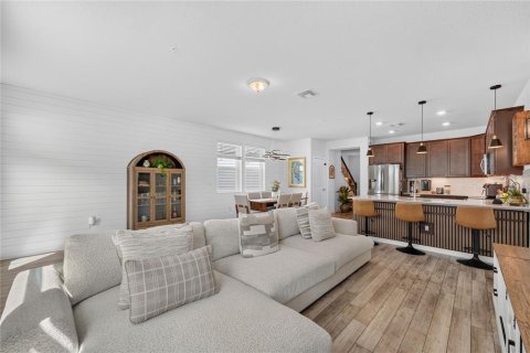 Touwnhouse à vendre à Orlando, Floride: 4 chambres, 168.06 m2 № 2437358 - photo 24