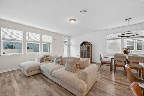 Touwnhouse à vendre à Orlando, Floride: 4 chambres, 168.06 m2 № 2437358 - photo 25