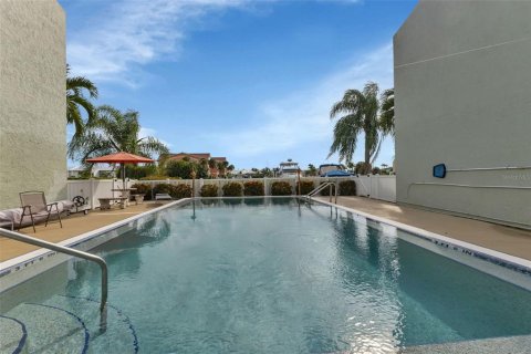 Condo in Punta Gorda, Florida, 2 bedrooms  № 1886756 - photo 3