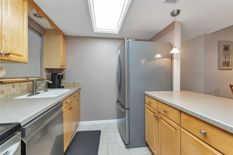Condo in Punta Gorda, Florida, 2 bedrooms  № 1886756 - photo 17
